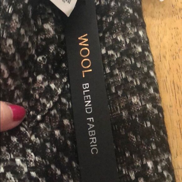 Size 14 Dalia collection skirt in wool - Picture 4 of 4